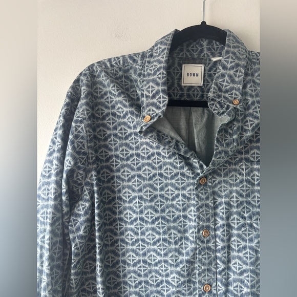 ROWM Men’s Blue Button Up Long Sleeve Collared Shirt Geo Print Size Large - Picture 4 of 8